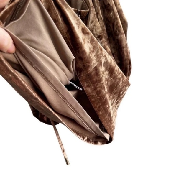 HOUSE OF HARLOW 1960 Jo Dress in Toffee Color Halter Mini Velvet Dress NWT - Picture 9 of 15